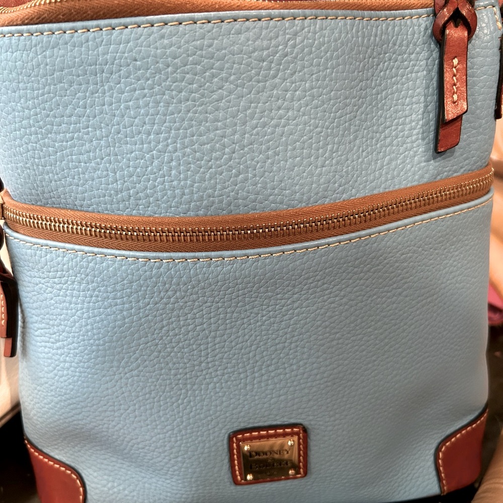 Dooney & Bourke blue crossbody bag